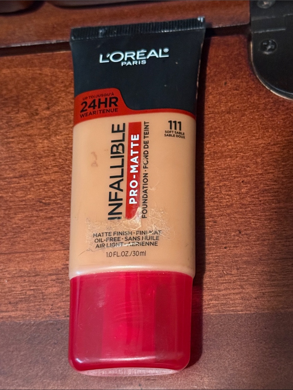 L'Oreal Paris Infallible Pro-Matte Liquid Foundation, 111 Soft Sable, 1 fl oz